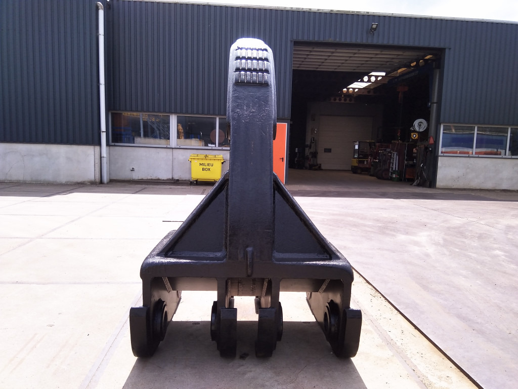 Hitachi EX1900 - - - Ripper pour Engins de chantier: photos 4 Hitachi EX1900 - - - Ripper pour Engins de chantier: photos 4