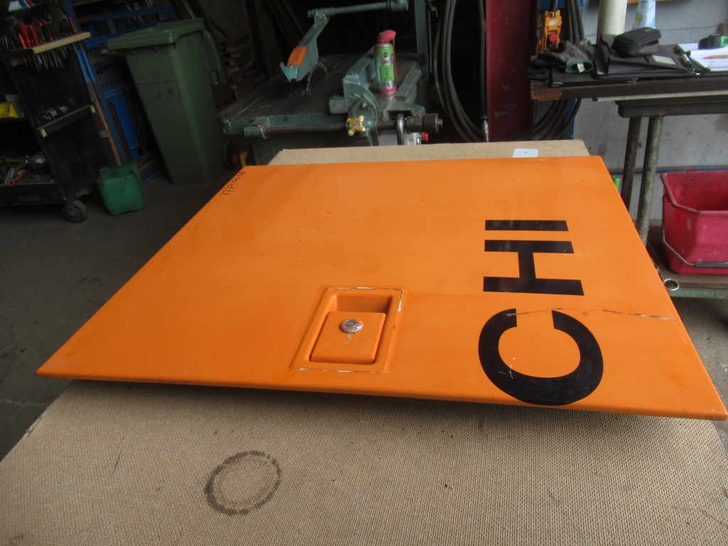 Hitachi KH150-3 - - Portière et pièces pour Engins de chantier: photos 2 Hitachi KH150-3 - - Portière et pièces pour Engins de chantier: photos 2