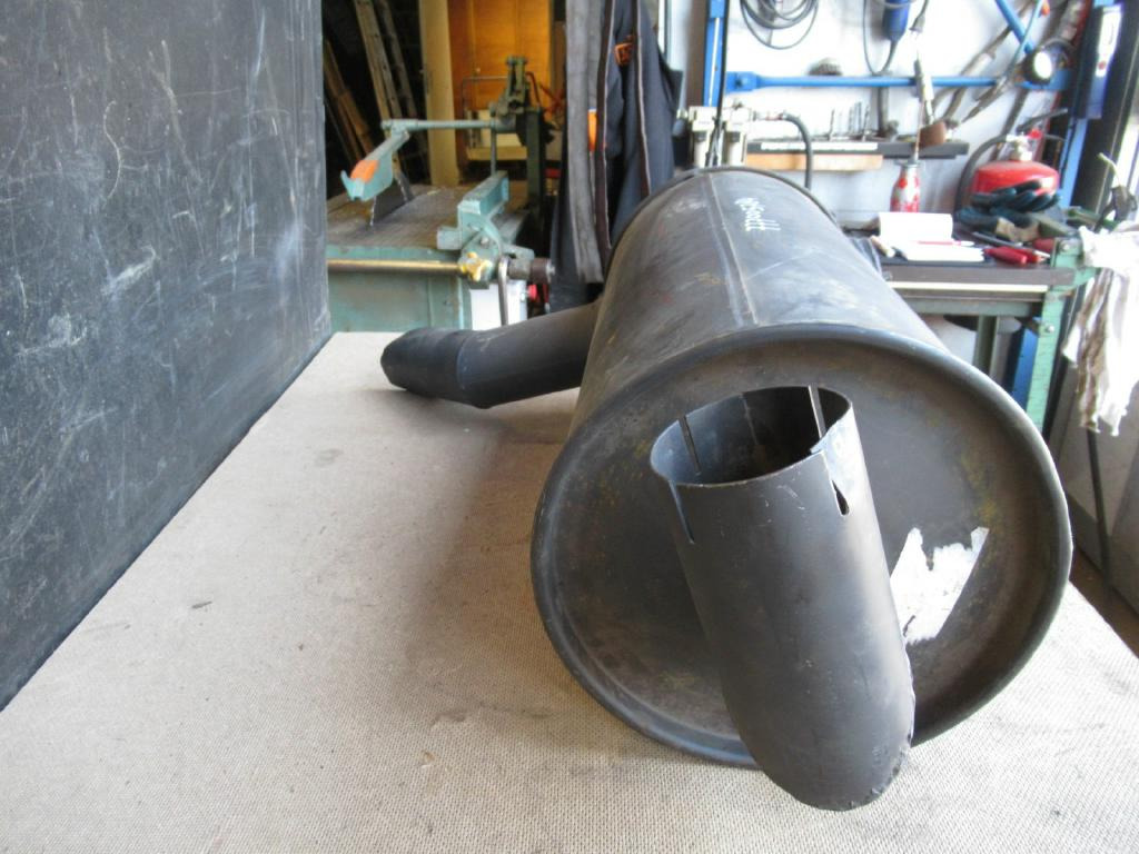 Hitachi - Silencieux pour Engins de chantier: photos 2 Hitachi - Silencieux pour Engins de chantier: photos 2