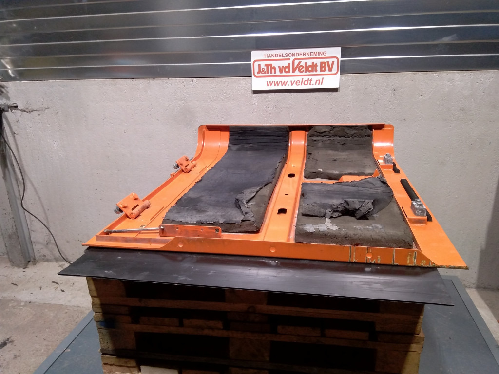 Hitachi ZX470LCH-5B - - Portière et pièces pour Engins de chantier: photos 3 Hitachi ZX470LCH-5B - - Portière et pièces pour Engins de chantier: photos 3