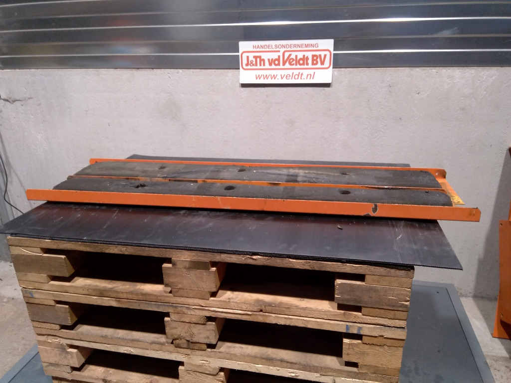 Hitachi ZX470LCH-5B - - Portière et pièces pour Engins de chantier: photos 2 Hitachi ZX470LCH-5B - - Portière et pièces pour Engins de chantier: photos 2