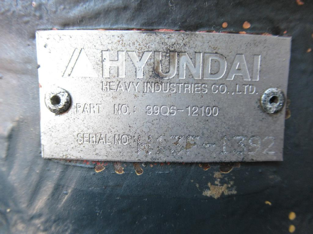 Hyundai 39Q6-12100 - Moteur de rotation pour Engins de chantier: photos 5 Hyundai 39Q6-12100 - Moteur de rotation pour Engins de chantier: photos 5