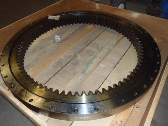 Kobelco 2425U262F1 - Couronne d'orientation pour Engins de chantier: photos 1 Kobelco 2425U262F1 - Couronne d'orientation pour Engins de chantier: photos 1