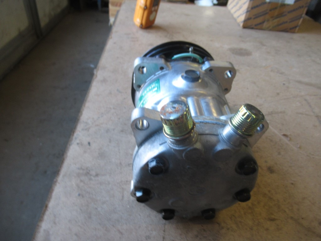 Sanden SD7H15 - - Compresseur de climatisation pour Engins de chantier: photos 3 Sanden SD7H15 - - Compresseur de climatisation pour Engins de chantier: photos 3