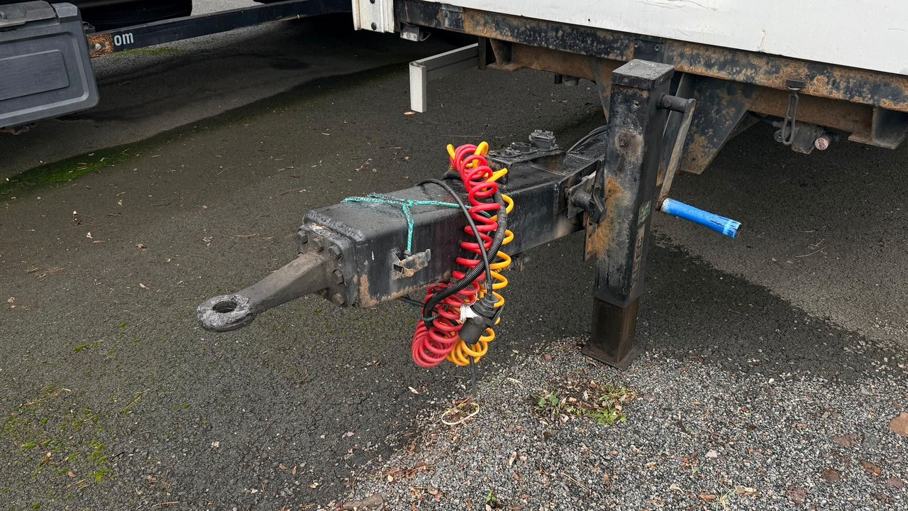 BG BGH 11 - Remorque rideaux coulissants: photos 3 BG BGH 11 - Remorque rideaux coulissants: photos 3