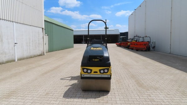Rouleau compresseur Bomag BW 80 AD-5: photos 7