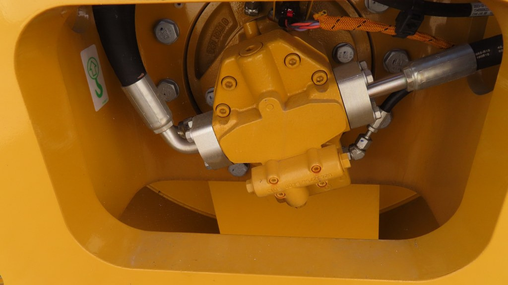 Compacteur à pieds de mouton/ Monocylindre Caterpillar CS66B: photos 12