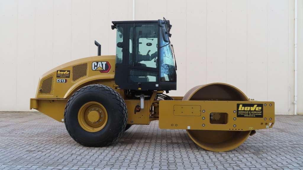 Caterpillar CS66B - Compacteur à pieds de mouton/ Monocylindre: photos 1 Caterpillar CS66B - Compacteur à pieds de mouton/ Monocylindre: photos 1