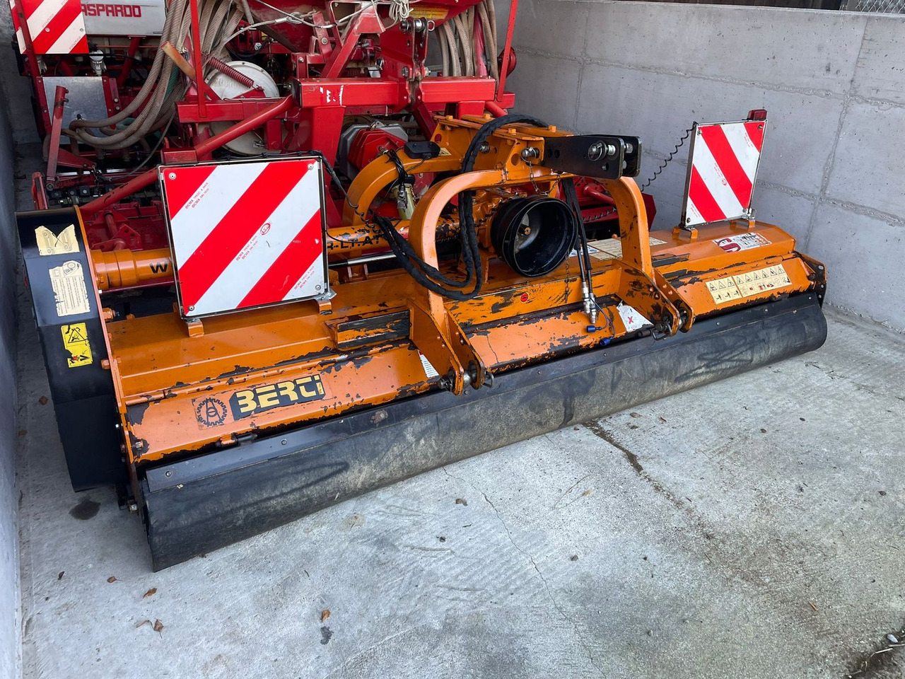 Berti Dual 285 - Broyeur/ Épareuse: photos 1 Berti Dual 285 - Broyeur/ Épareuse: photos 1