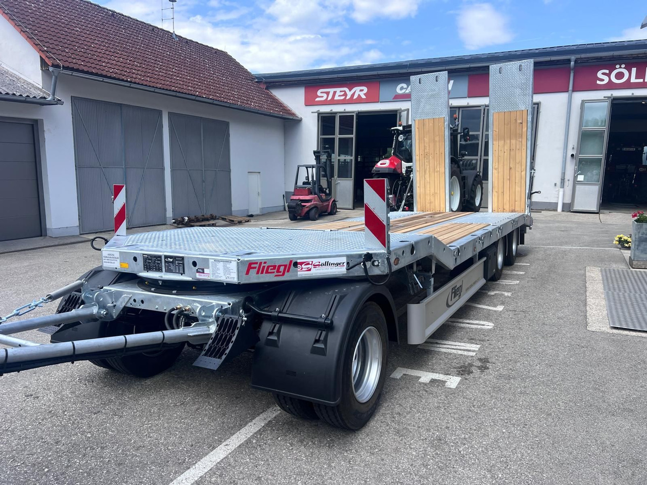 Fliegl Fliegl Tieflader DTL 300 AGRAR - Remorque porte-engin surbaissée: photos 5 Fliegl Fliegl Tieflader DTL 300 AGRAR - Remorque porte-engin surbaissée: photos 5
