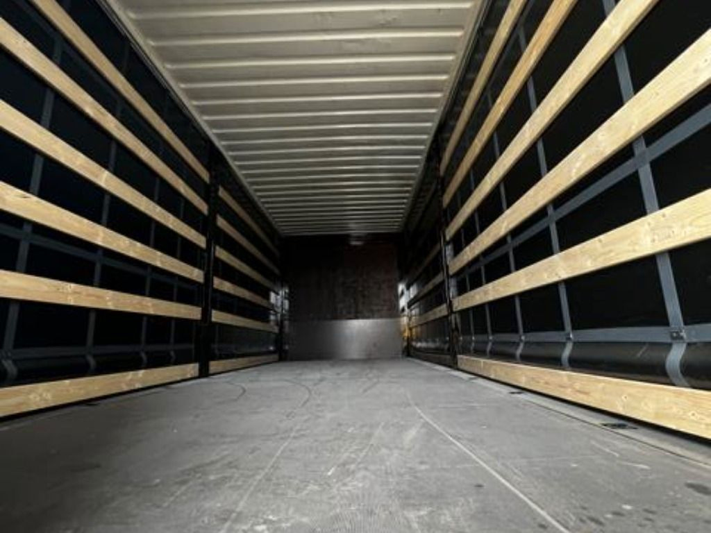 Krone Heck mit Portaltüren - Carrosserie bâchee: photos 5 Krone Heck mit Portaltüren - Carrosserie bâchee: photos 5