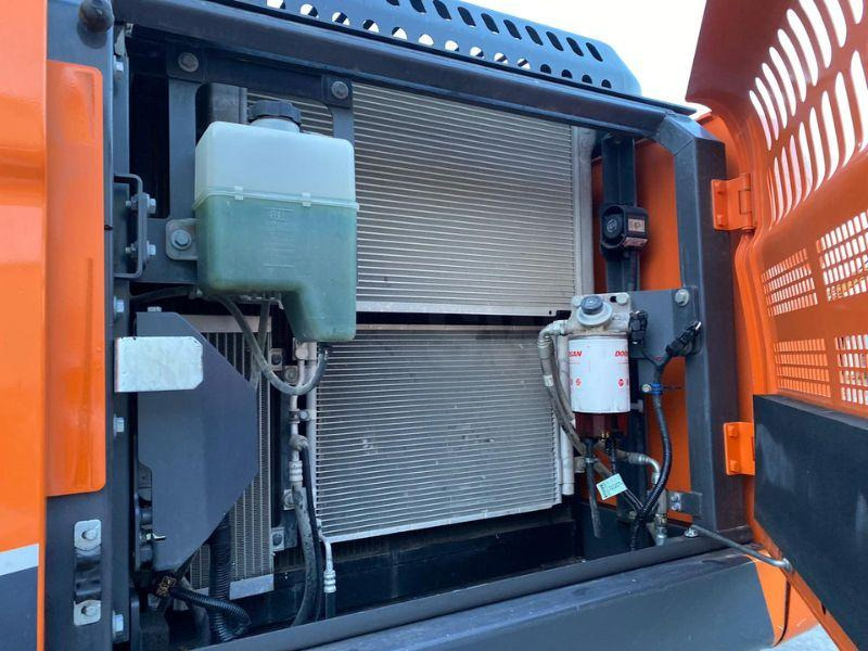 Doosan DX 225 LC - Pelle sur chenille: photos 4 Doosan DX 225 LC - Pelle sur chenille: photos 4