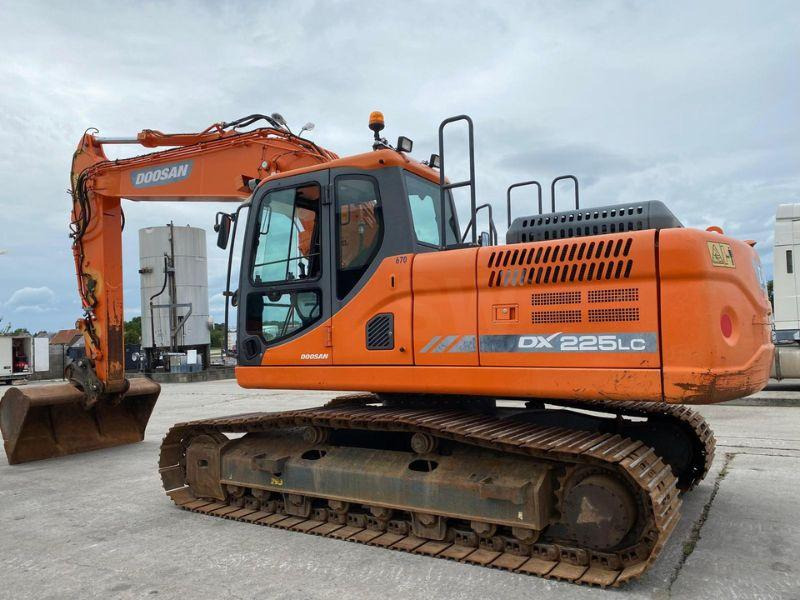Doosan DX 225 LC - Pelle sur chenille: photos 2 Doosan DX 225 LC - Pelle sur chenille: photos 2