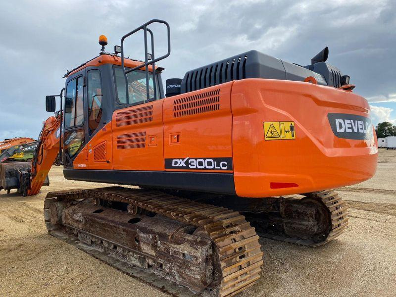 Doosan DX300LC - Pelle sur chenille: photos 2 Doosan DX300LC - Pelle sur chenille: photos 2