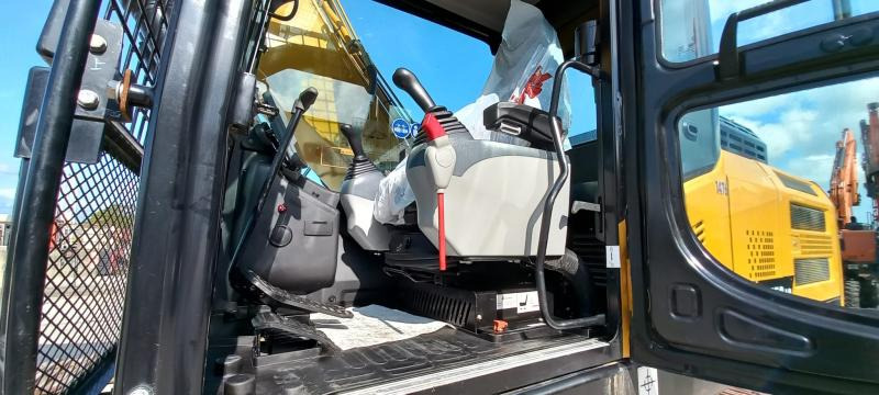 Sany SY265 - Pelle sur chenille: photos 5 Sany SY265 - Pelle sur chenille: photos 5