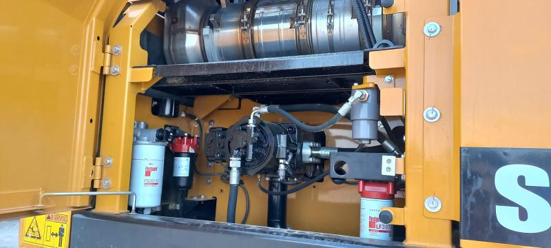 Sany SY265 - Pelle sur chenille: photos 4 Sany SY265 - Pelle sur chenille: photos 4