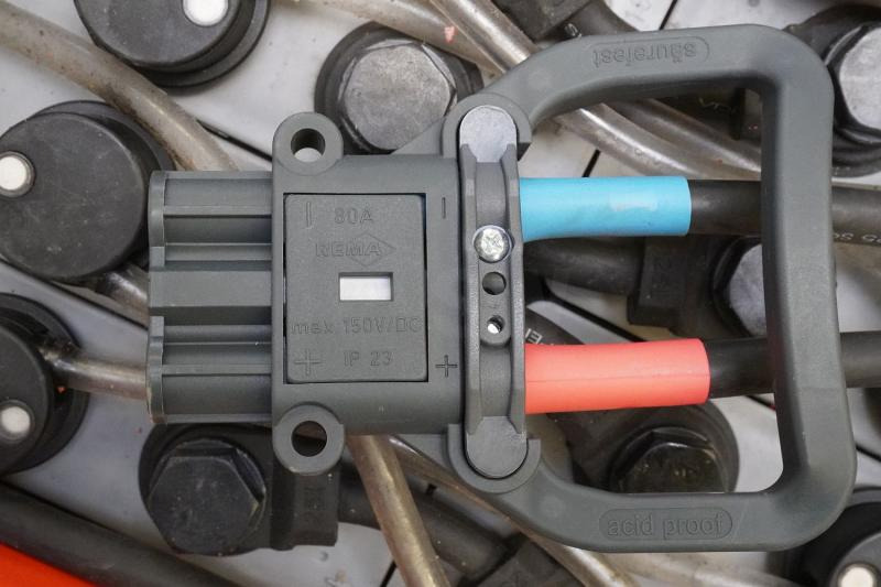 GRUMA 24 Volt 2 PzS 250 Ah - Accumulateur: photos 4 GRUMA 24 Volt 2 PzS 250 Ah - Accumulateur: photos 4