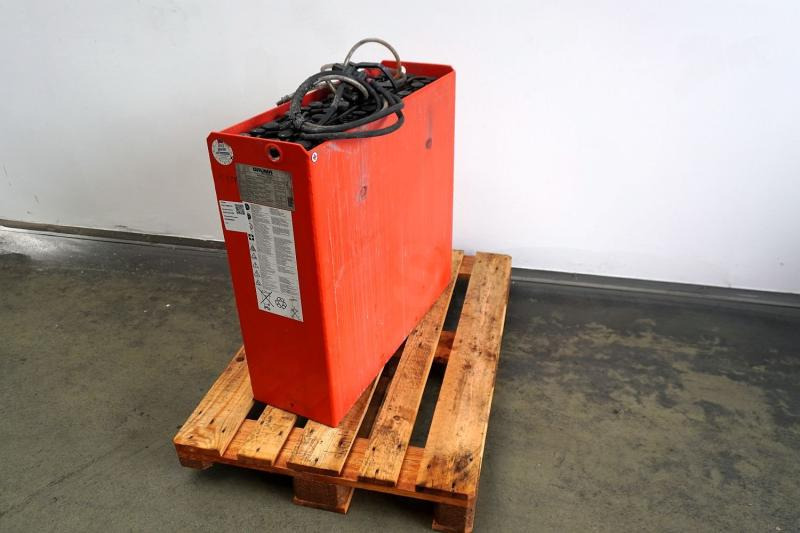 GRUMA 24 Volt 4 PzS 620 Ah - Accumulateur pour Matériel de manutention: photos 1 GRUMA 24 Volt 4 PzS 620 Ah - Accumulateur pour Matériel de manutention: photos 1