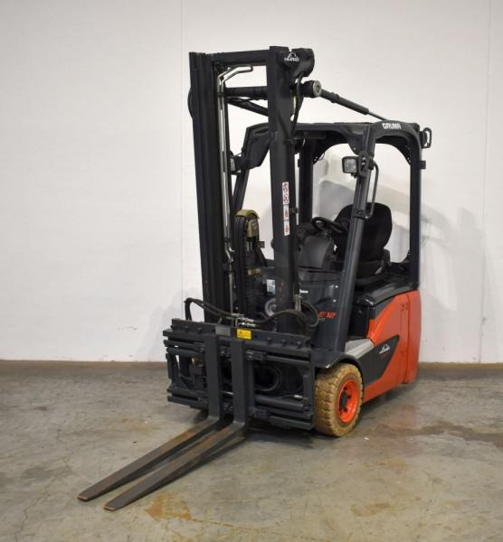 Linde E 12 EVO 386-02 - Chariot élévateur électrique: photos 1 Linde E 12 EVO 386-02 - Chariot élévateur électrique: photos 1