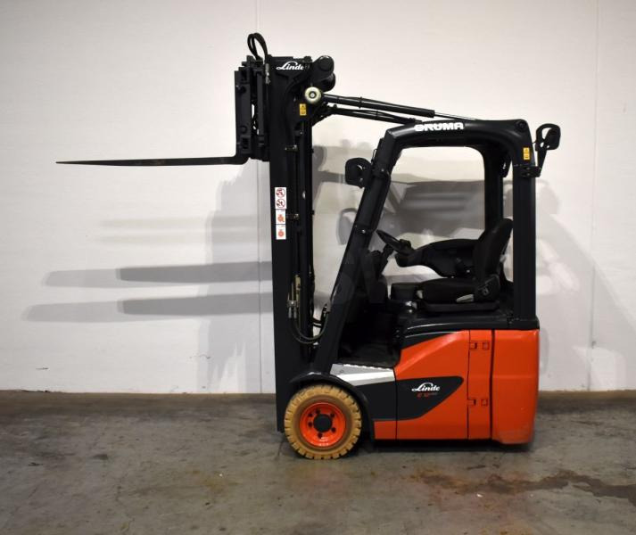 Linde E 12 EVO 386-02 - Chariot élévateur électrique: photos 4 Linde E 12 EVO 386-02 - Chariot élévateur électrique: photos 4