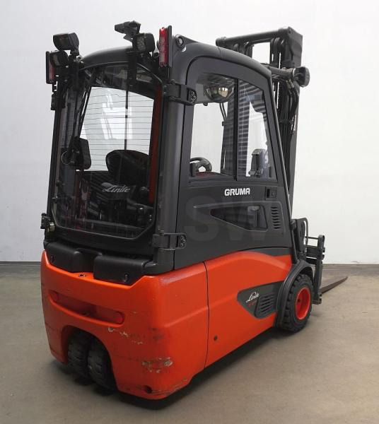 Linde E 18 EVO 386-02 - Chariot élévateur électrique: photos 2 Linde E 18 EVO 386-02 - Chariot élévateur électrique: photos 2