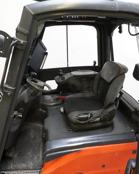 Linde E 20 L EVO 386-02 - Chariot élévateur électrique: photos 3 Linde E 20 L EVO 386-02 - Chariot élévateur électrique: photos 3