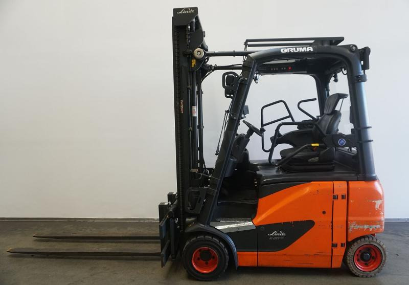 Linde E 20 PH EVO 386-02 - Chariot élévateur électrique: photos 4 Linde E 20 PH EVO 386-02 - Chariot élévateur électrique: photos 4