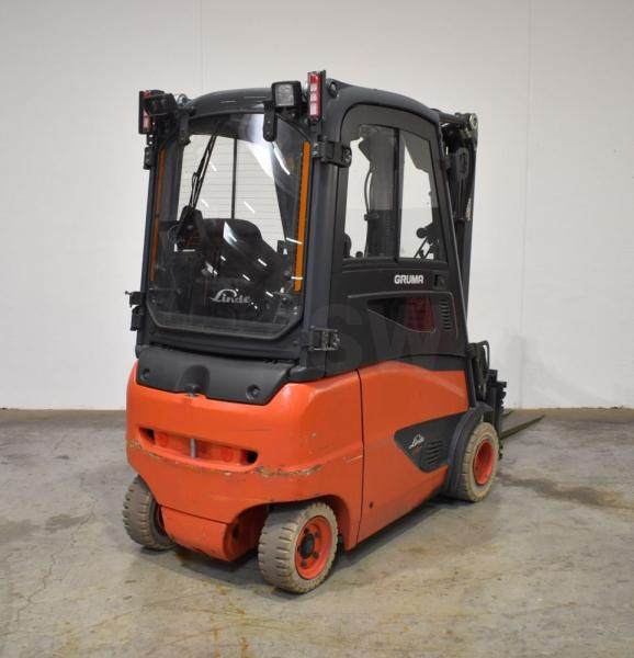 Linde E 20 PH EVO 386-02 - Chariot élévateur électrique: photos 2 Linde E 20 PH EVO 386-02 - Chariot élévateur électrique: photos 2