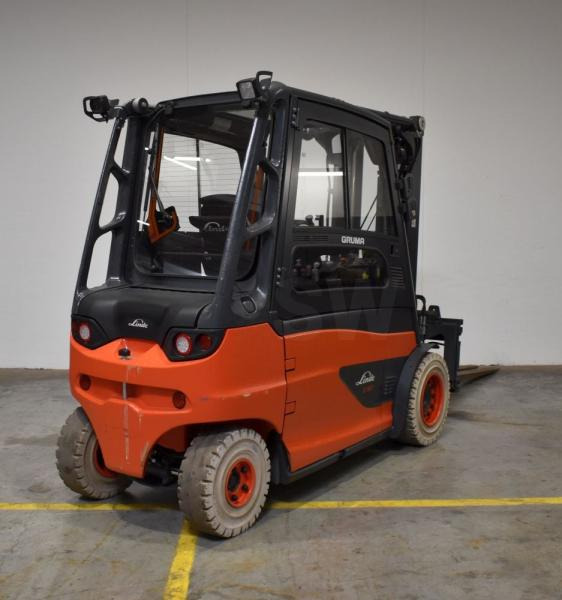 Linde E 50 HL 388 - Chariot élévateur électrique: photos 2 Linde E 50 HL 388 - Chariot élévateur électrique: photos 2