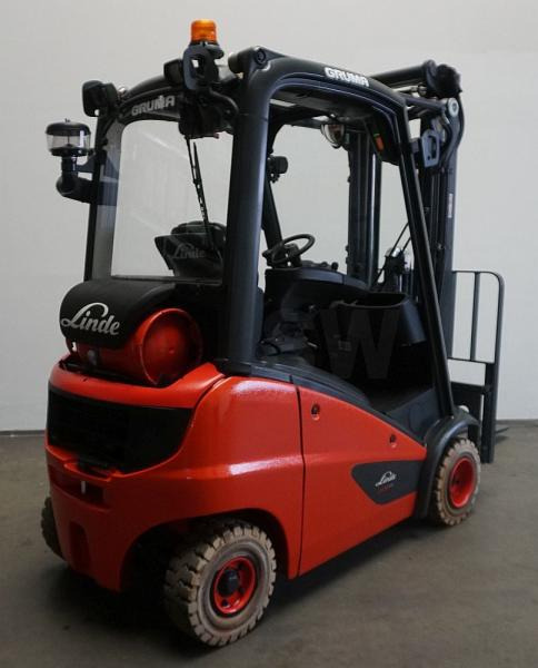 Linde H 18 T EVO 391-00 - Chariot élévateur à gaz: photos 3 Linde H 18 T EVO 391-00 - Chariot élévateur à gaz: photos 3