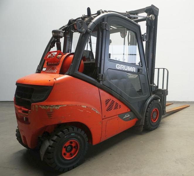 Linde H 35 T EVO 393-02 - Chariot élévateur à gaz: photos 2 Linde H 35 T EVO 393-02 - Chariot élévateur à gaz: photos 2
