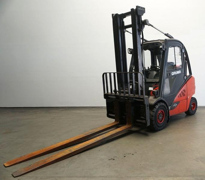 Linde H 35 T EVO 393-02 - Chariot élévateur à gaz: photos 1 Linde H 35 T EVO 393-02 - Chariot élévateur à gaz: photos 1