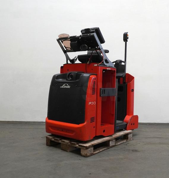 Linde P 30 C 1190 - Chariot tracteur: photos 1 Linde P 30 C 1190 - Chariot tracteur: photos 1