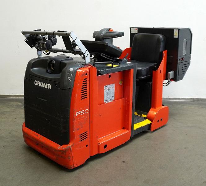 Linde P 50 C 1190 - Chariot tracteur: photos 1 Linde P 50 C 1190 - Chariot tracteur: photos 1