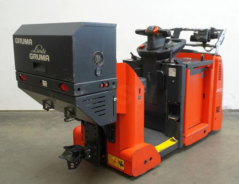 Linde P 50 C 1190 - Chariot tracteur: photos 2 Linde P 50 C 1190 - Chariot tracteur: photos 2