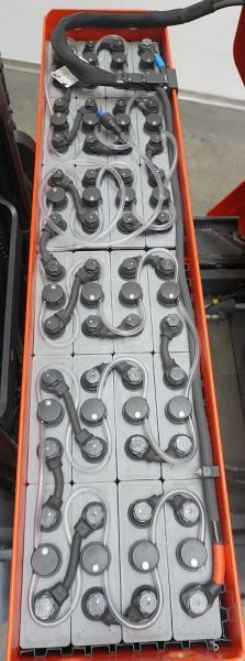 Linde R 12 B 1120 - Chariot à mât rétractable: photos 5 Linde R 12 B 1120 - Chariot à mât rétractable: photos 5