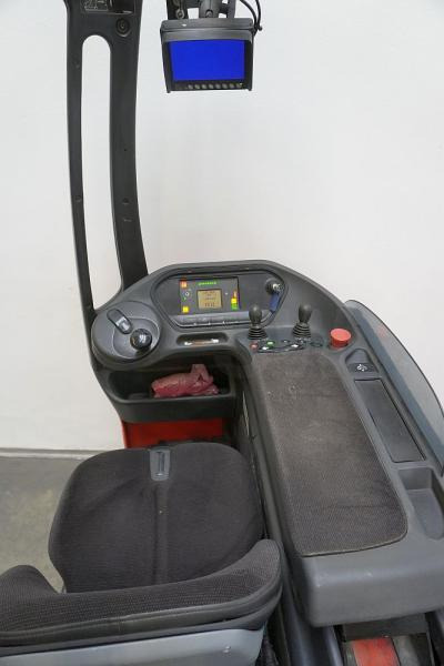 Linde R 14 HD 1120 - Chariot à mât rétractable: photos 3 Linde R 14 HD 1120 - Chariot à mât rétractable: photos 3