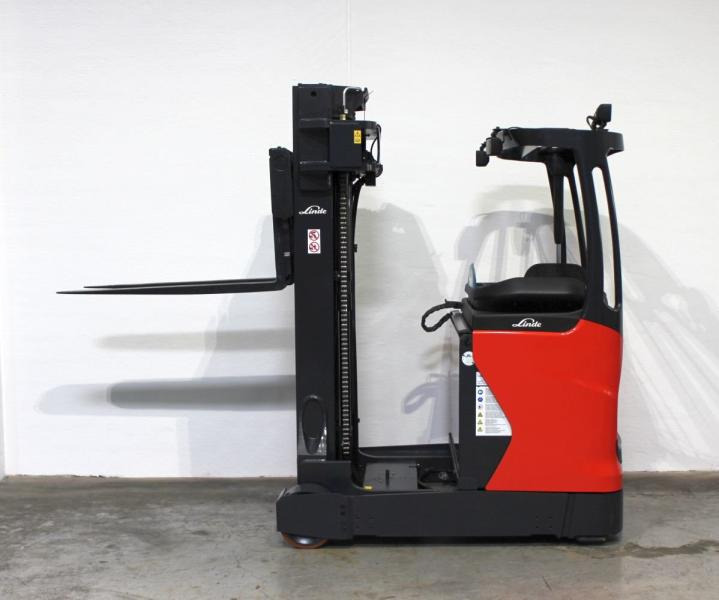 Linde R 16 HD 1120 - Chariot à mât rétractable: photos 4 Linde R 16 HD 1120 - Chariot à mât rétractable: photos 4