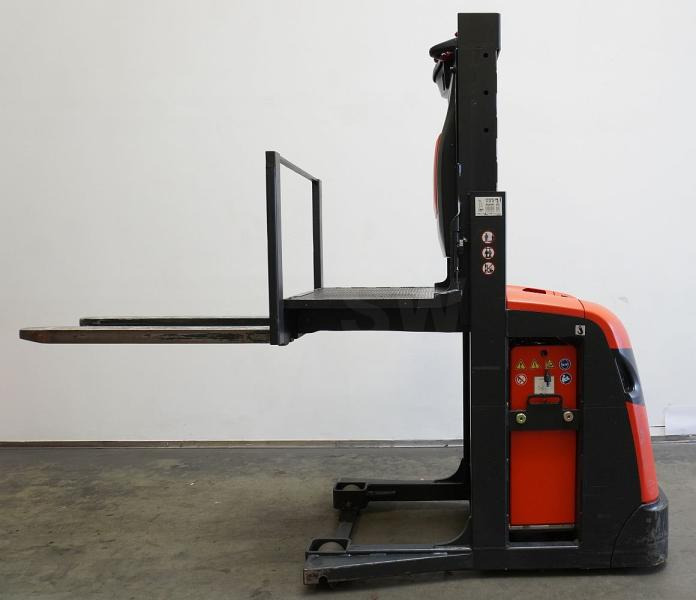 Linde V 10 5212 - Chariot élévateur électrique: photos 4 Linde V 10 5212 - Chariot élévateur électrique: photos 4