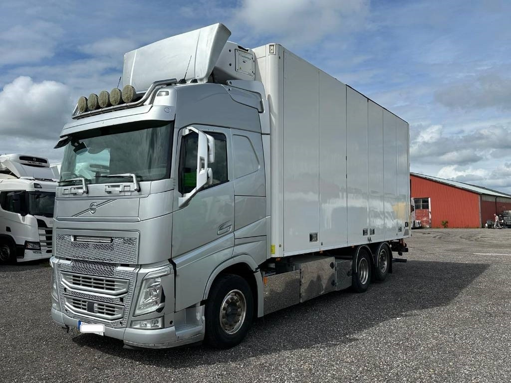 Volvo FH 500 Serie 1617 - Camion frigorifique: photos 1 Volvo FH 500 Serie 1617 - Camion frigorifique: photos 1