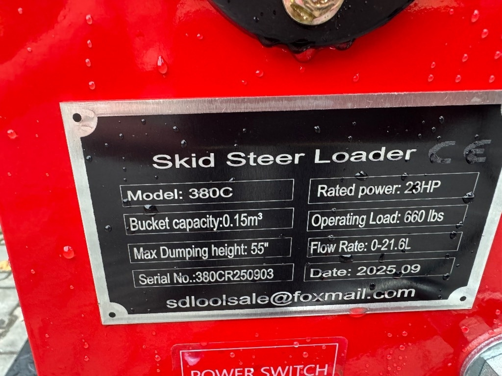 Captok CK 380 C - Chargeuse sur chenilles: photos 4 Captok CK 380 C - Chargeuse sur chenilles: photos 4