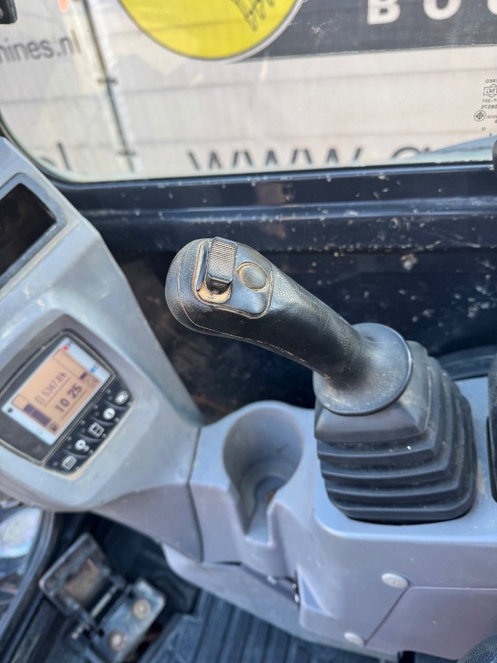 Kubota U 36-4 - Mini pelle: photos 5 Kubota U 36-4 - Mini pelle: photos 5