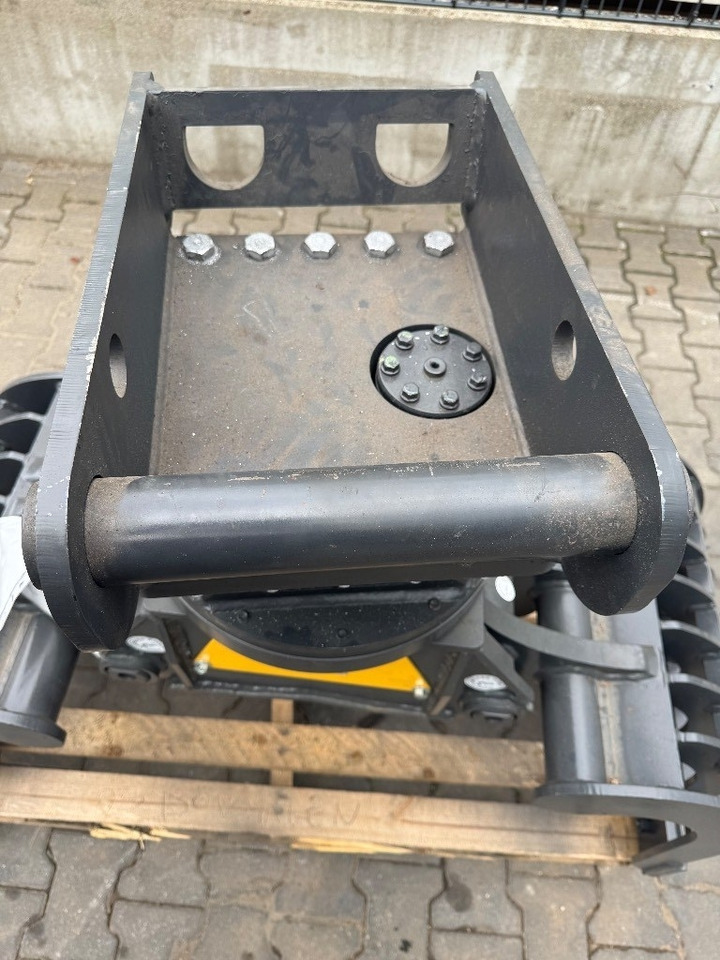 Mustang GRP 250 D - Grappin pour Engins de chantier: photos 4 Mustang GRP 250 D - Grappin pour Engins de chantier: photos 4