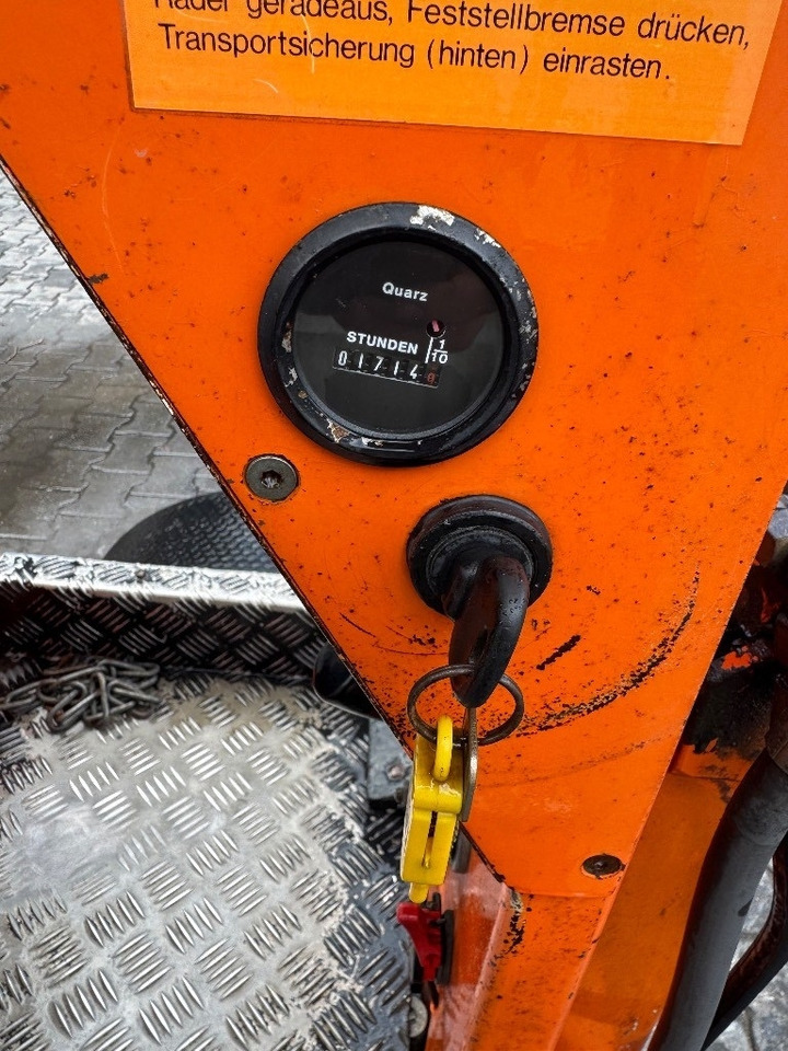 Optimas H66 - Travaux routiers: photos 2 Optimas H66 - Travaux routiers: photos 2