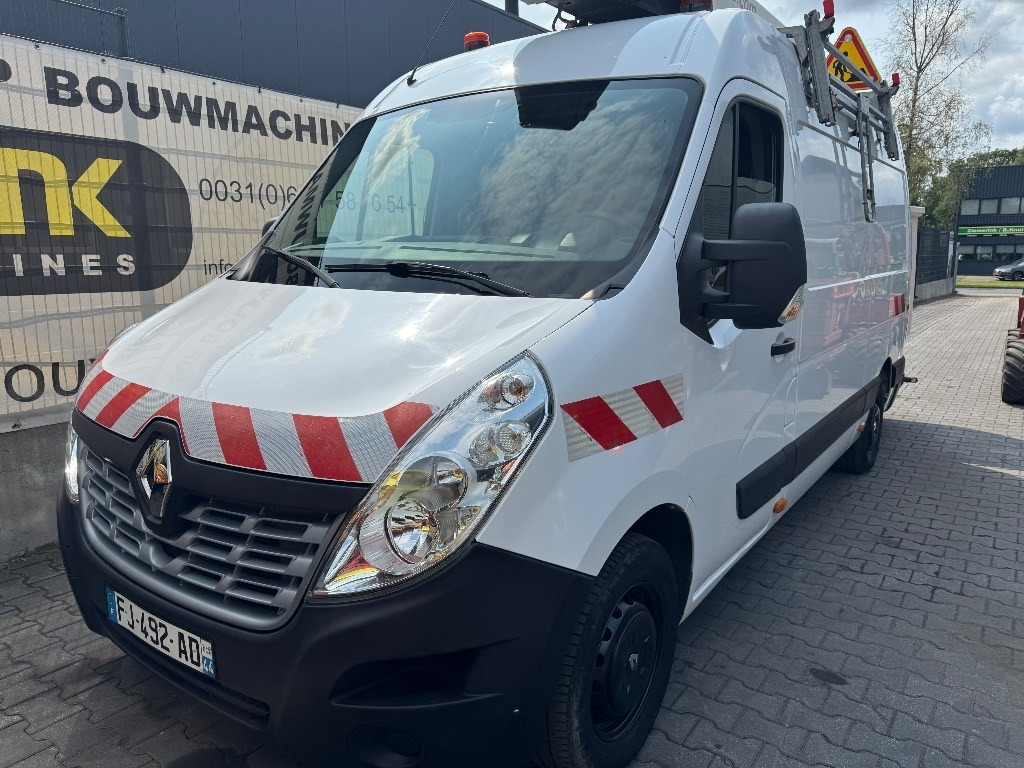 Renault Klubb K 32 - Camion avec nacelle: photos 5 Renault Klubb K 32 - Camion avec nacelle: photos 5