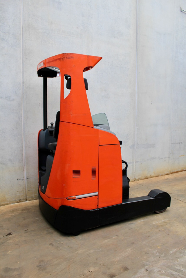 BT RRE 180 E - Chariot à mât rétractable: photos 2 BT RRE 180 E - Chariot à mât rétractable: photos 2