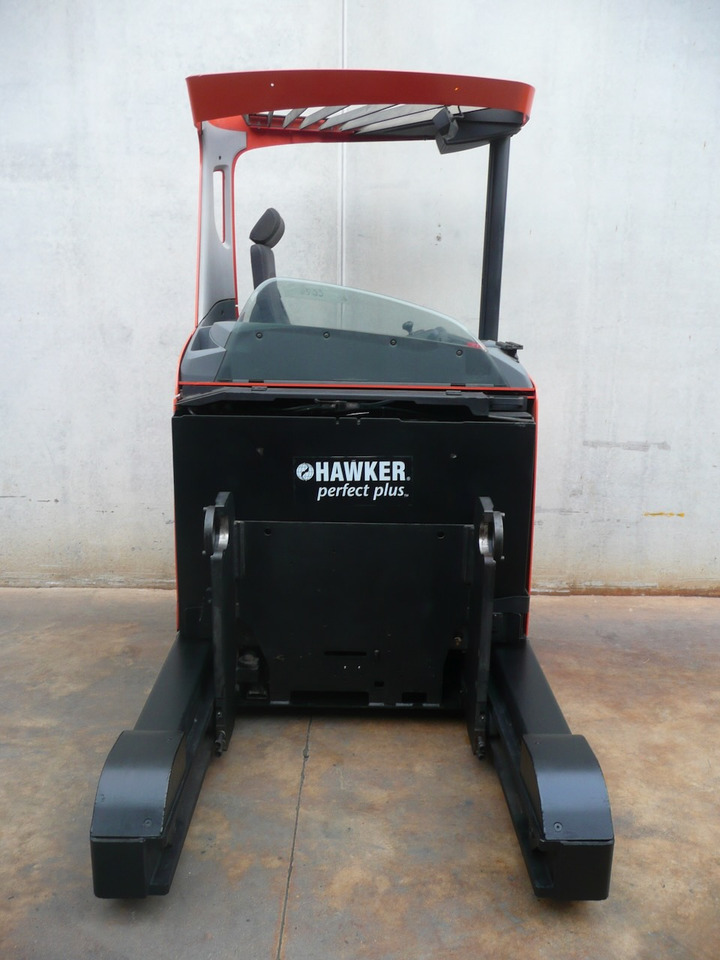 BT RRE 200 E - Chariot à mât rétractable: photos 5 BT RRE 200 E - Chariot à mât rétractable: photos 5