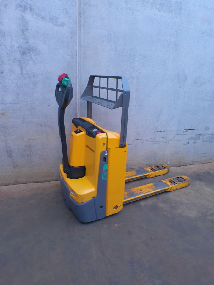 Jungheinrich EJE 116 LI-ION - Transpalette: photos 3 Jungheinrich EJE 116 LI-ION - Transpalette: photos 3