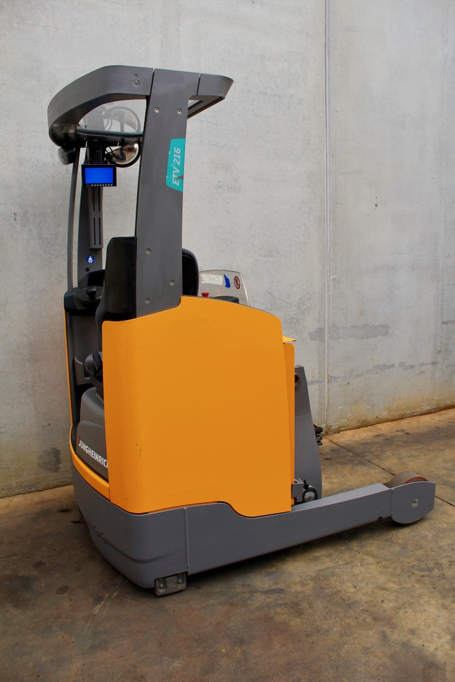 Jungheinrich ETV 216 1025 DZ - Chariot à mât rétractable: photos 2 Jungheinrich ETV 216 1025 DZ - Chariot à mât rétractable: photos 2
