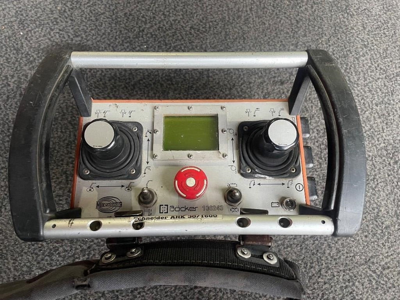 Böcker AHK 30/1600 - Grue tout-terrain: photos 5 Böcker AHK 30/1600 - Grue tout-terrain: photos 5